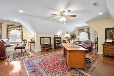 1005 Skyline Drive Cecil PA 15317