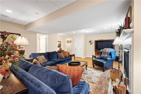 1005 Skyline Drive Cecil PA 15317