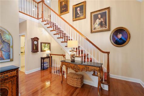 1005 Skyline Drive Cecil PA 15317