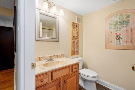 1005 Skyline Drive Cecil PA 15317