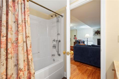 1005 Skyline Drive Cecil PA 15317