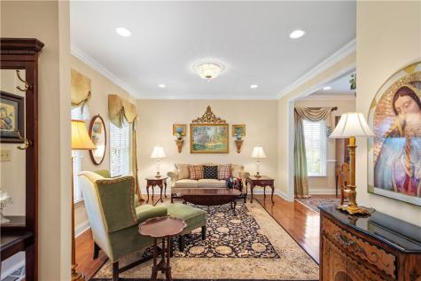 1005 Skyline Drive Cecil PA 15317