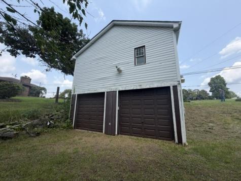 188 Steubenville Pike Hanover Township PA 15021