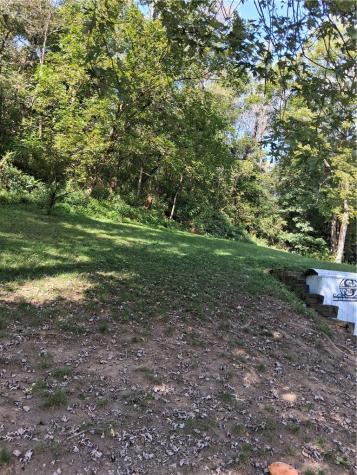 59 Seik Road Chartiers PA 15301