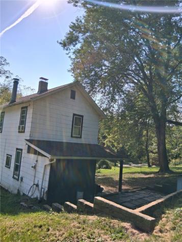 59 Seik Road Chartiers PA 15301