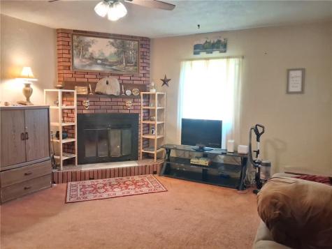 59 Seik Road Chartiers PA 15301