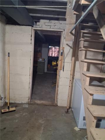 59 Seik Road Chartiers PA 15301