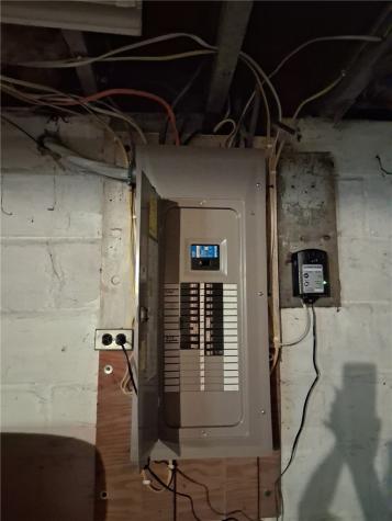 59 Seik Road Chartiers PA 15301