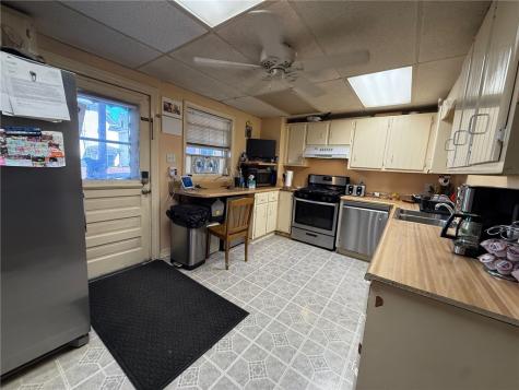105 4th Avenue City Of But Nw PA 16001