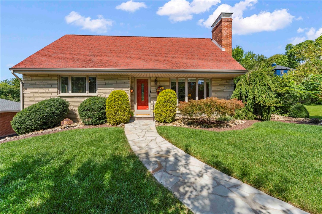 1050 Larchdale Drive Mt Lebanon PA 15243
