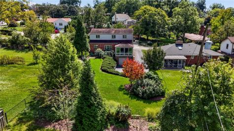 1050 Larchdale Drive Mt Lebanon PA 15243