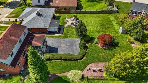 1050 Larchdale Drive Mt Lebanon PA 15243