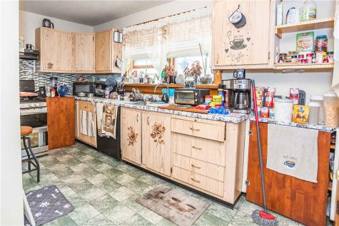 526 4th Avenue Ford City Boro PA 16226