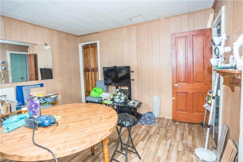 526 4th Avenue Ford City Boro PA 16226