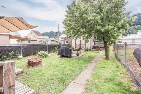 526 4th Avenue Ford City Boro PA 16226