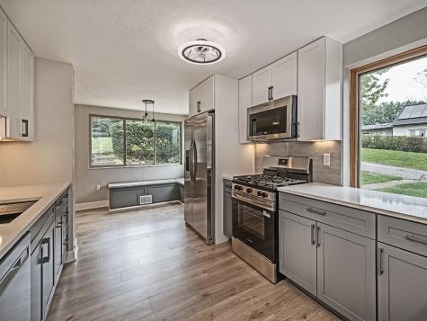 66 School Green Tree PA 15220