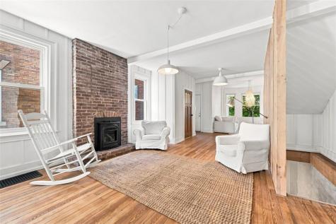 122 Lincoln Avenue Edgewood PA 15218