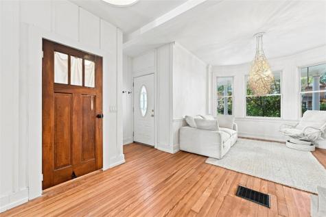 122 Lincoln Avenue Edgewood PA 15218