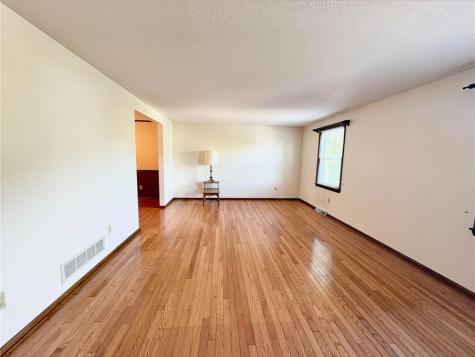 171 Oakdale Drive Zelienople Boro PA 16063
