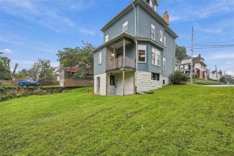 4080 Cambronne Street Brighton Heights PA 15212