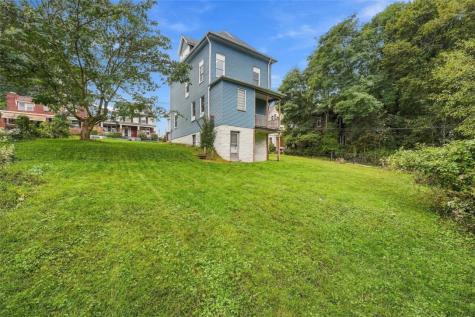 4080 Cambronne Street Brighton Heights PA 15212