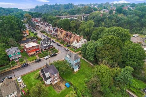 4080 Cambronne Street Brighton Heights PA 15212