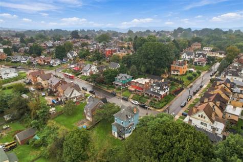 4080 Cambronne Street Brighton Heights PA 15212