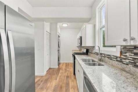 4080 Cambronne Street Brighton Heights PA 15212