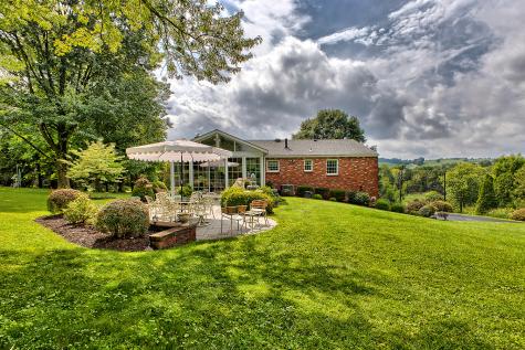 313 Patterson Lane Belle Vernon PA 15012