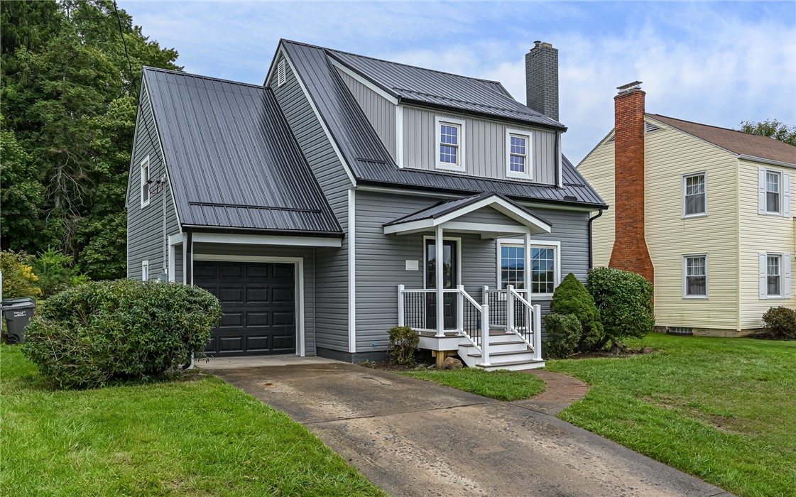 749 Pershing Street Ellwood City PA 16117