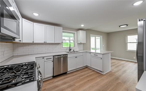 749 Pershing Street Ellwood City PA 16117