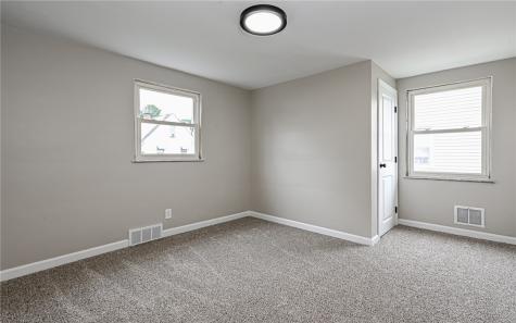 749 Pershing Street Ellwood City PA 16117