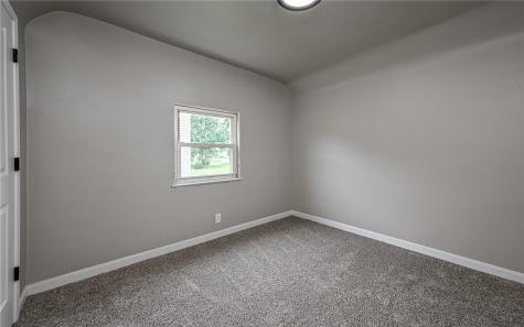 749 Pershing Street Ellwood City PA 16117