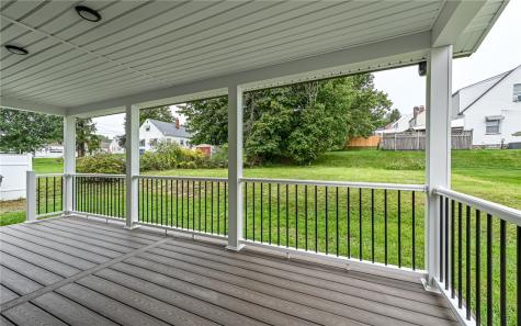 749 Pershing Street Ellwood City PA 16117