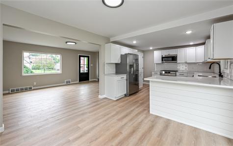 749 Pershing Street Ellwood City PA 16117