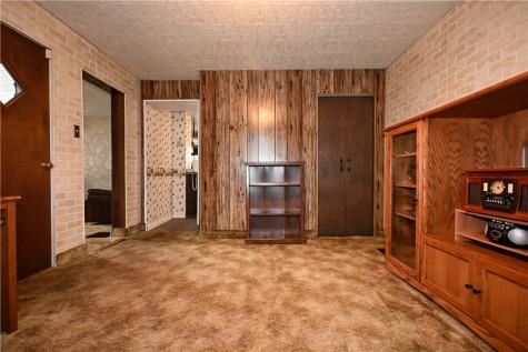 225 Fremont Street Clairton PA 15025