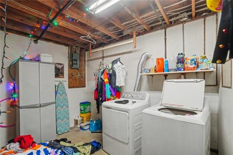 1364 Maple Avenue Lake City PA 16423