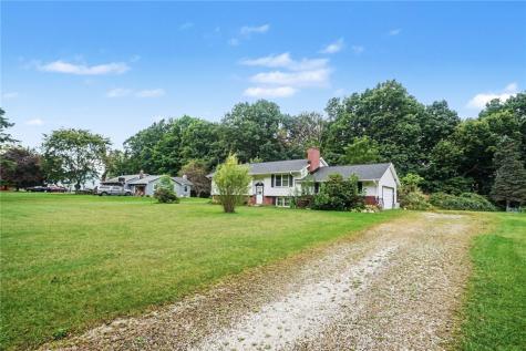 1364 Maple Avenue Lake City PA 16423