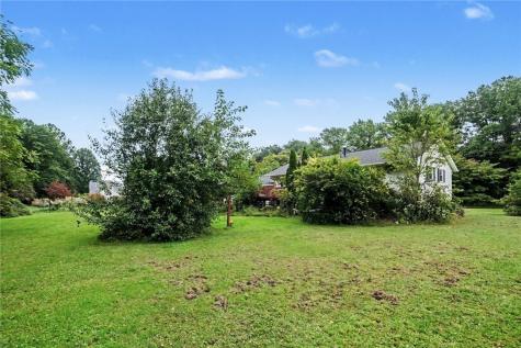 1364 Maple Avenue Lake City PA 16423
