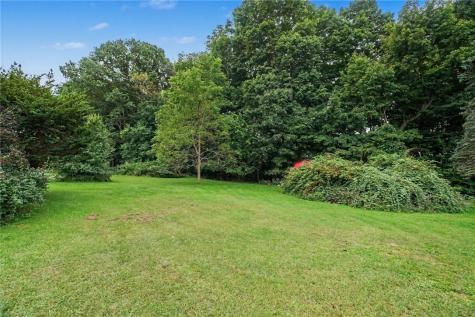 1364 Maple Avenue Lake City PA 16423