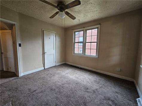 114 & 114-1/2 Wylie Avenue North Strabane PA 15363