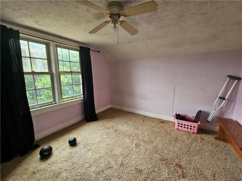 114 & 114-1/2 Wylie Avenue North Strabane PA 15363