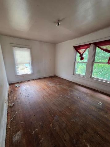 103 Moreland Street Aliquippa PA 15001