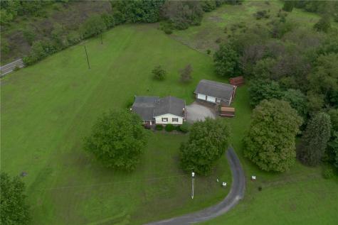 121 Pearl Drive Plumcreek Township PA 15774