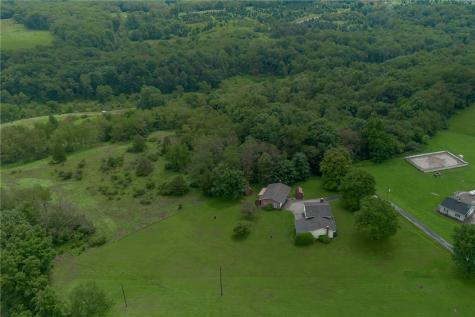 121 Pearl Drive Plumcreek Township PA 15774