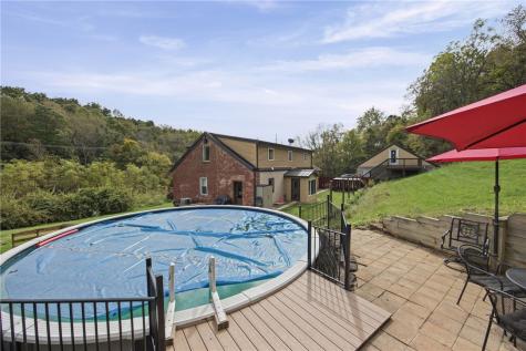 455 Rural Valley Road Claysville PA 15323