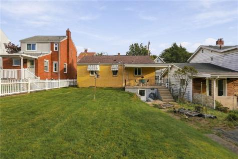 5555 Camelia Street Stanton Heights PA 15201