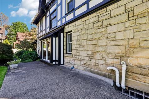 939 Heberton Street Highland Park PA 15206