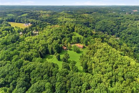 45 Stonedale Road Sewickley Hills Boro PA 15143