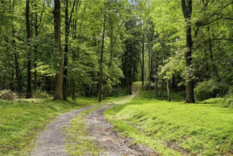 45 Stonedale Road Sewickley Hills Boro PA 15143
